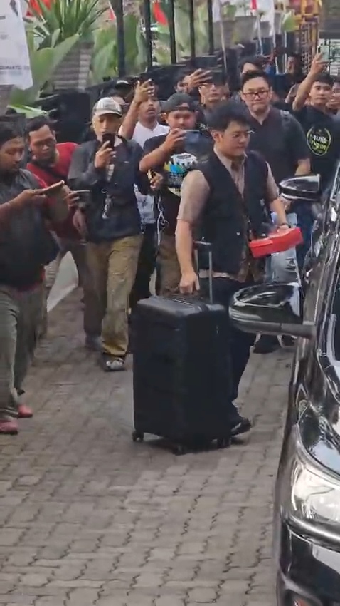 KPK Sita Bukti Korupsi Pemotongan Insentif dan Retribusi Daerah dari Dua Kantor Pemkab Bogor