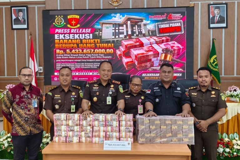 Kejari Mimika Eksekusi Rp5,43 Miliar Uang Pengganti Kasus Korupsi Aerosport